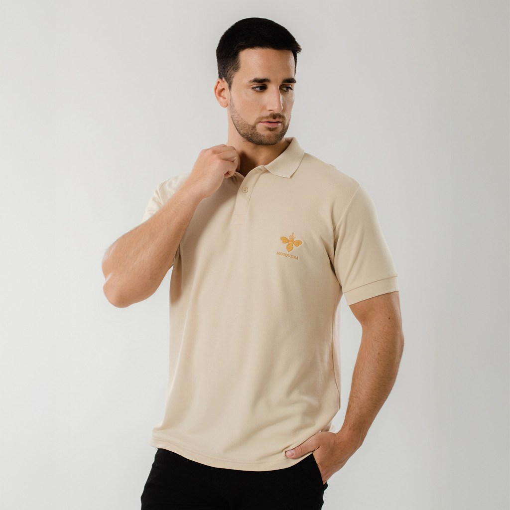 Polo camisero beige piqué de algodón Pima con bordado